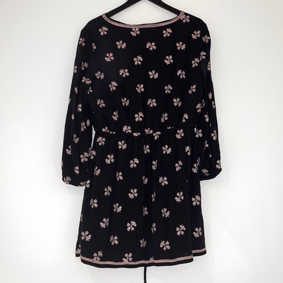 FOREVER NEW Dahlia Day Embroidered Long Sleeve Mini Dress - Picture 14 of 16
